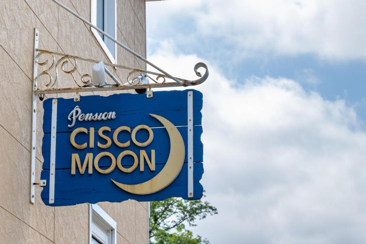 Апарт отель Cisco Moon Куттян Экстерьер фото